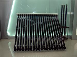 金属超导热管集热器